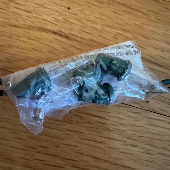 Retro Camper Travel Trailer Light Strand and Camper Ornament - Picture 7 of 14